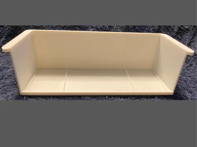 Fridge door shelf