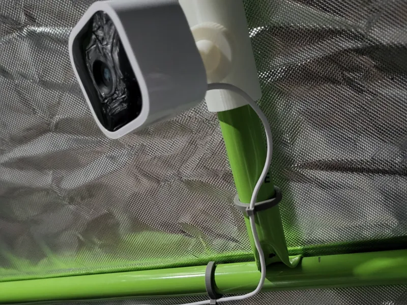 Camera Wire Tidy for Pole/Pipe (25mm)