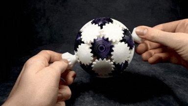 Spheric fidget planetary gear