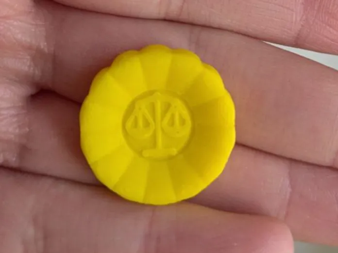 Ace Attorney - Phoenix Wright Attorney Badge