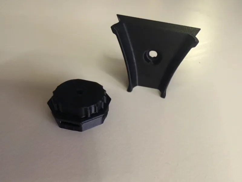 Multiboard snapin mount for the FourInTwo adapter