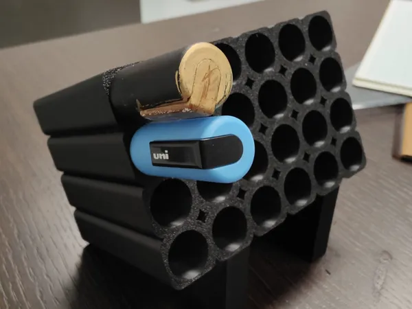 Boîte de rangement pour marqueurs Uniposca