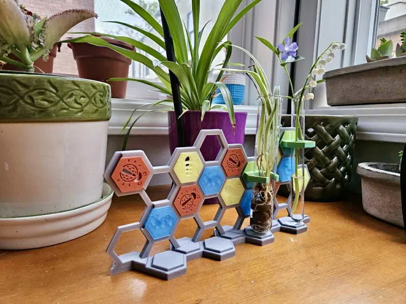 Honeycomb Propagation Station (Tube Plant Holder)