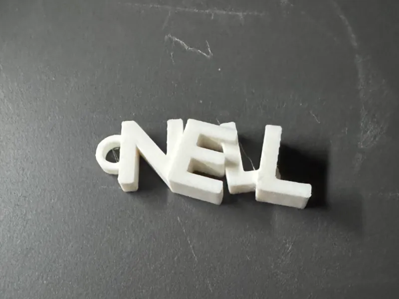 Porte clés personnalisé avec le prénom NELL