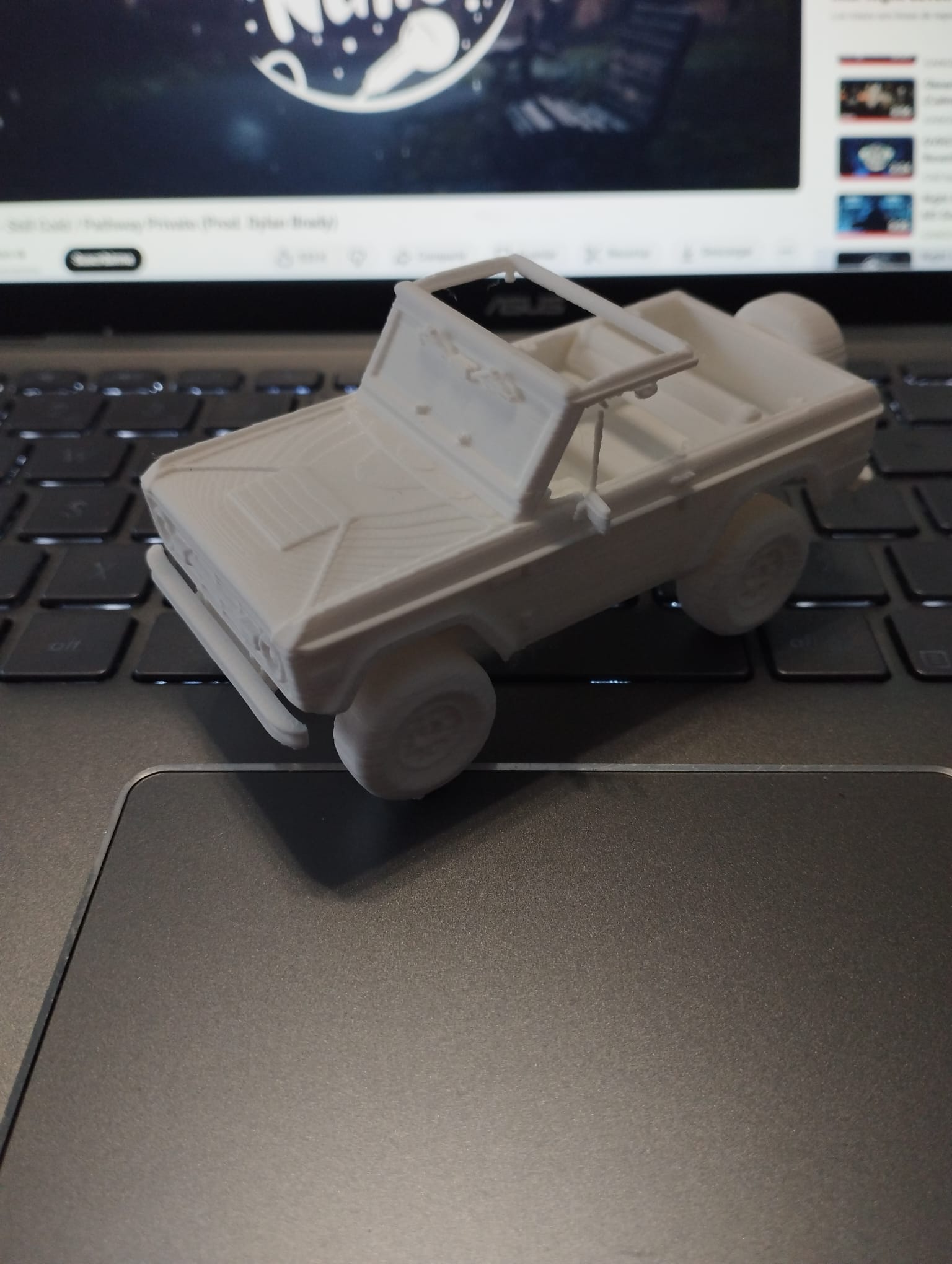 Miniatura 1 do modelo 3D Ford Bronco 1970