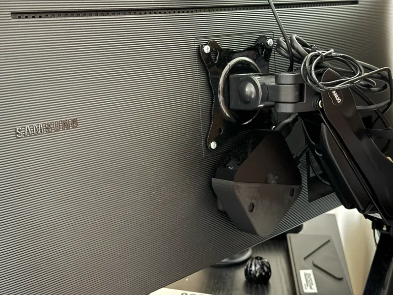 Apple TV mount Samsung monitor