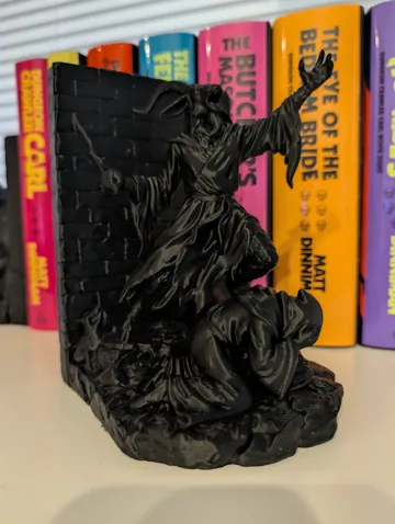 Estante o repisa: DCC - Prepotente Bookend — vista de referencia 4