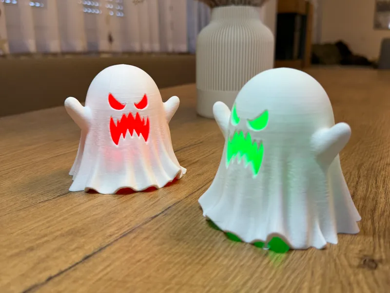 Angry Ghost Lantern – Glowing Halloween Decor