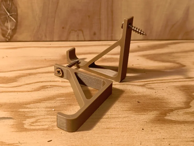 Minimalistic tablet wall mount