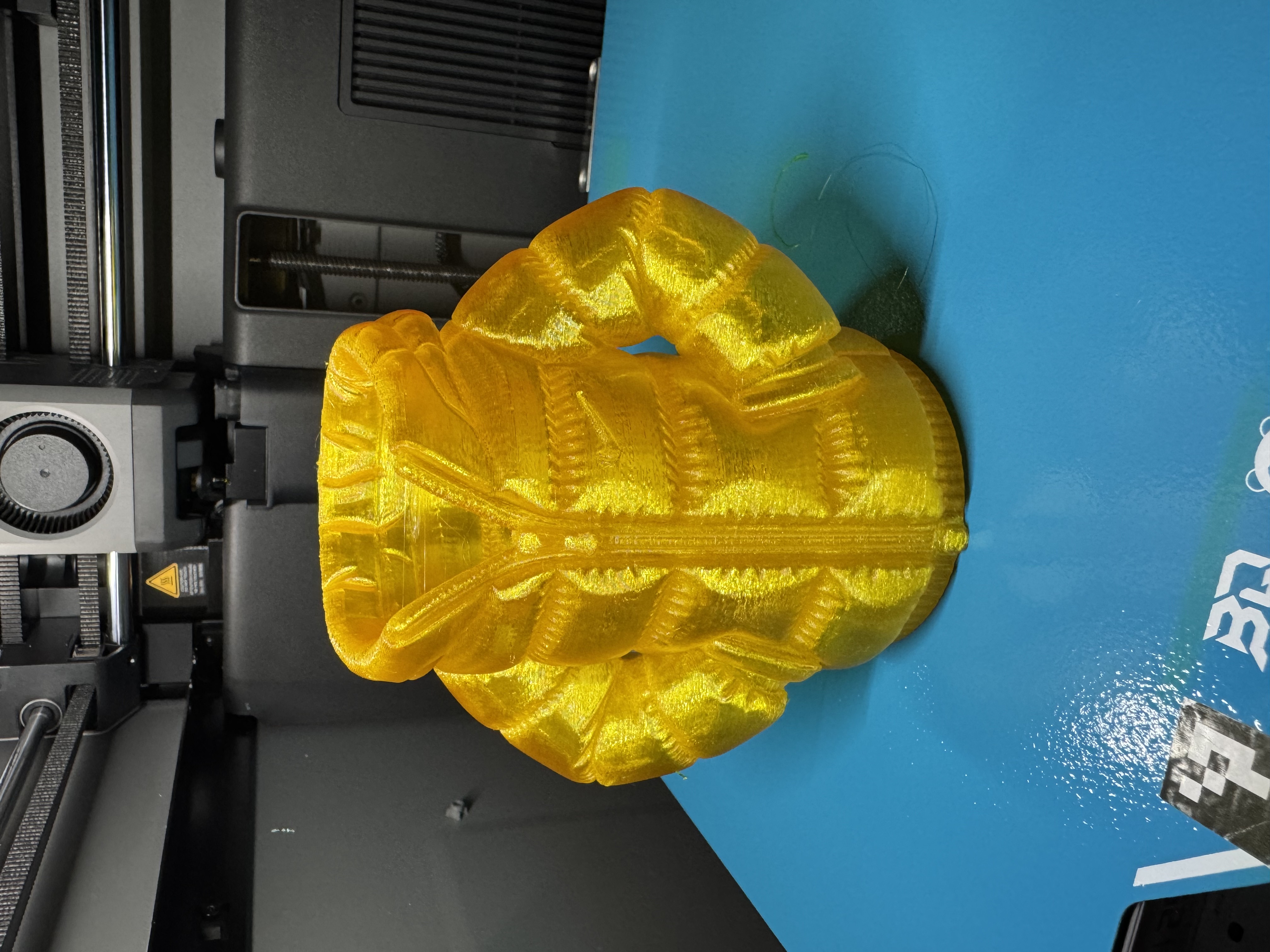 Miniatura 2 do modelo 3D nike羽绒服笔筒