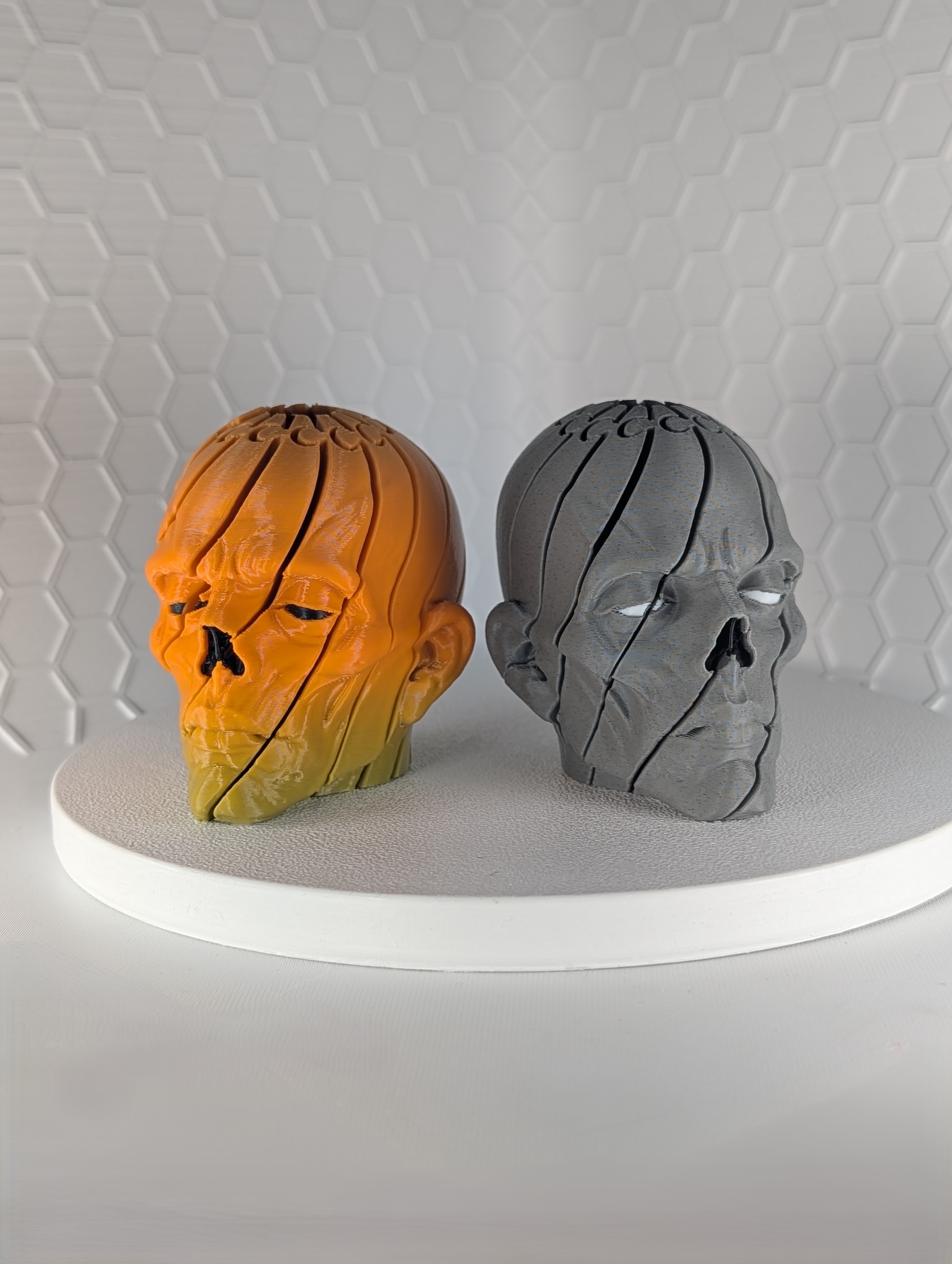 Miniatura 2 do modelo 3D Mr. Ghoul: Twisty Head Fidget