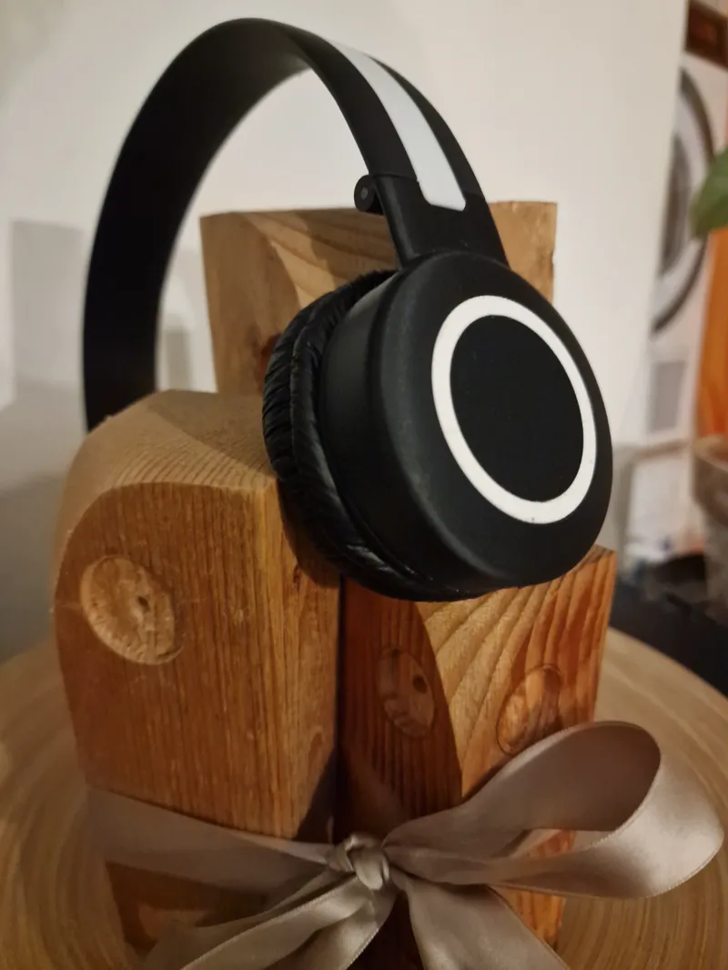 bluetooth headphones