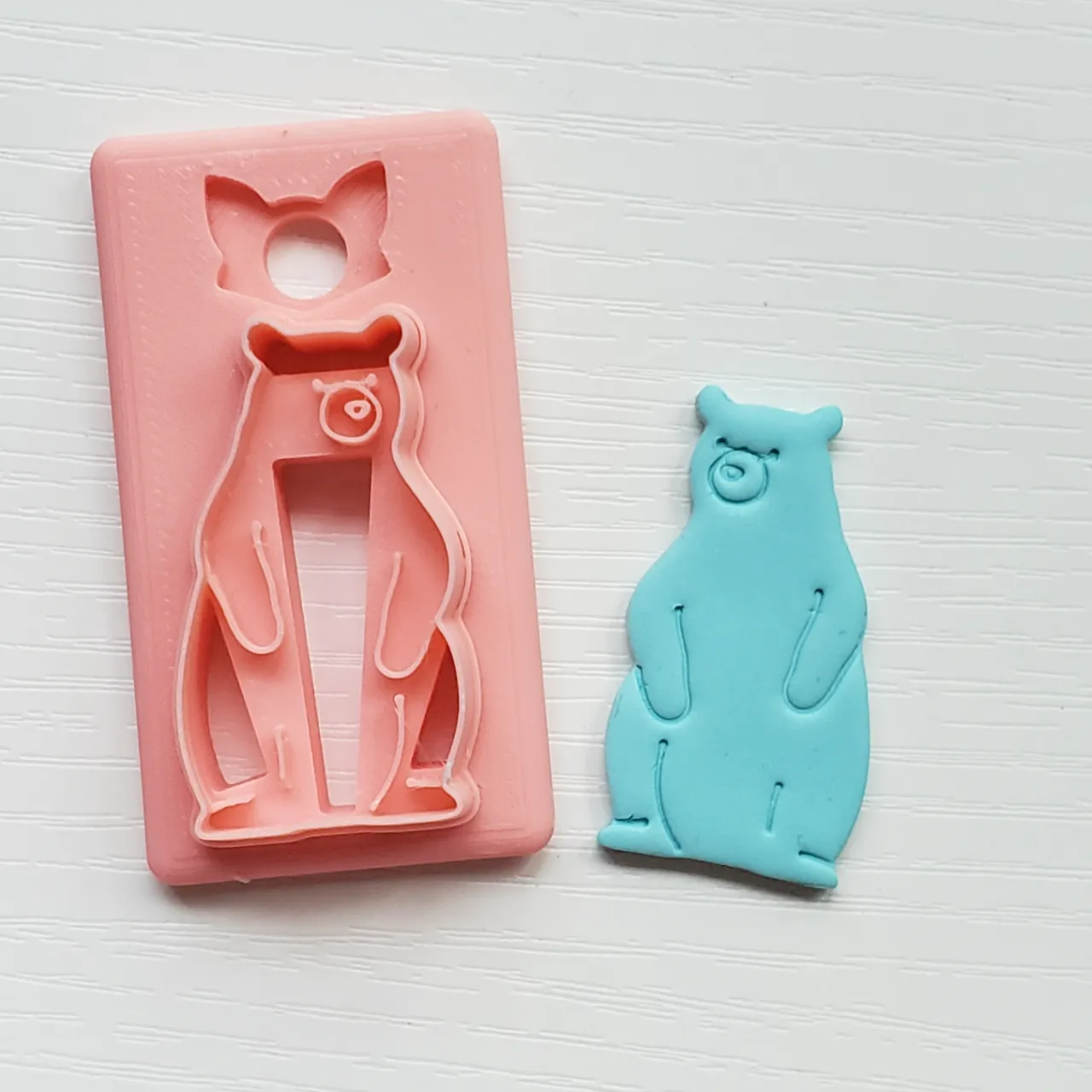 Standing Bear Polymer Clay Earring Cutter view 3