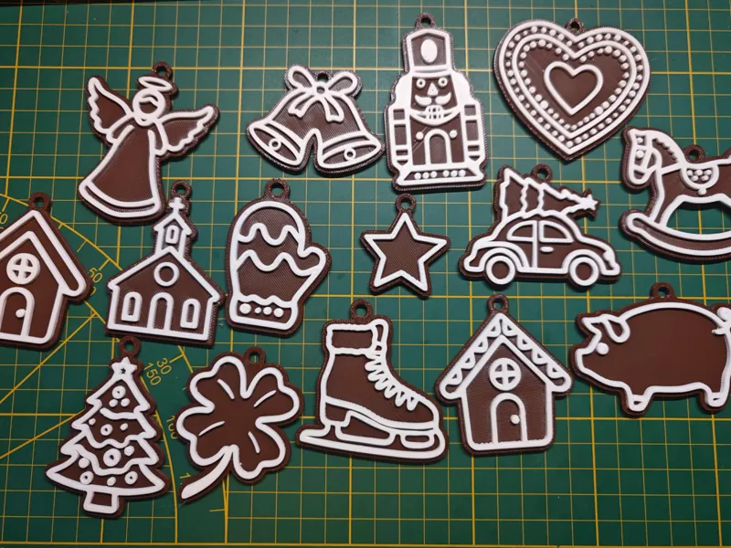 Gingerbread for the Christmas tree(perníčky)
