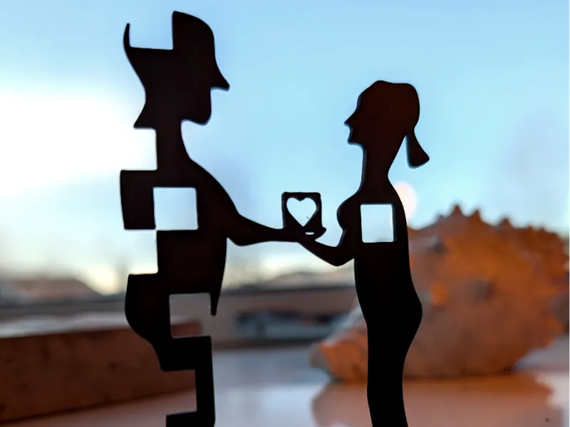 Love in minimalism - silhouette