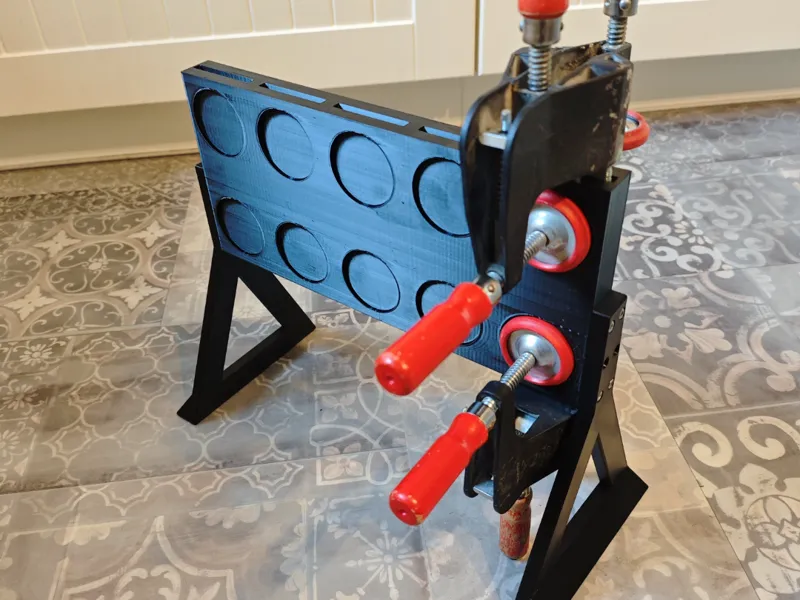 Holder screw clamp door frame