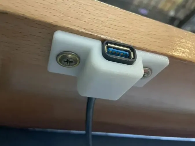 Attaching the USB port under the table