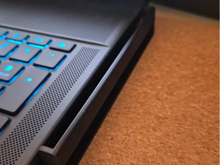 Gaming Laptop Side Heat Deflector
