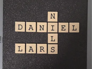 Familie Namen im Scrabble Stil