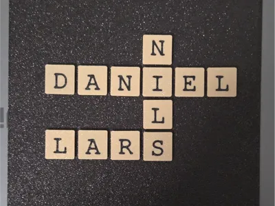 Familie Namen im Scrabble Stil