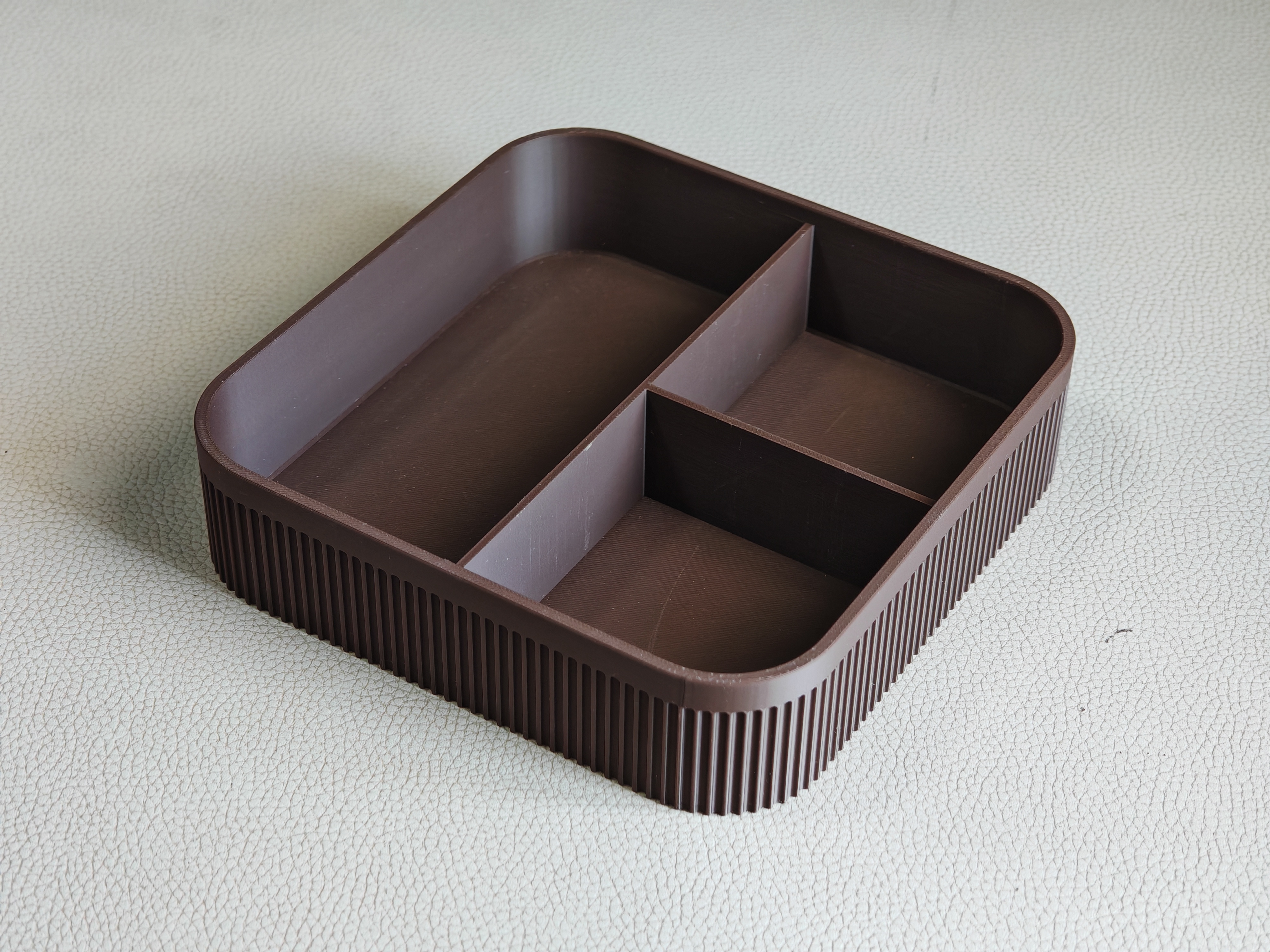 Set of ribbed desk organizers, bathroom organizers - 1