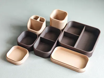 Set of ribbed desk organizers, bathroom organizers
