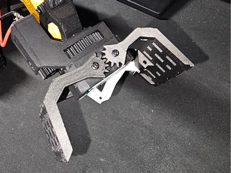 reinforced RC excavator claw