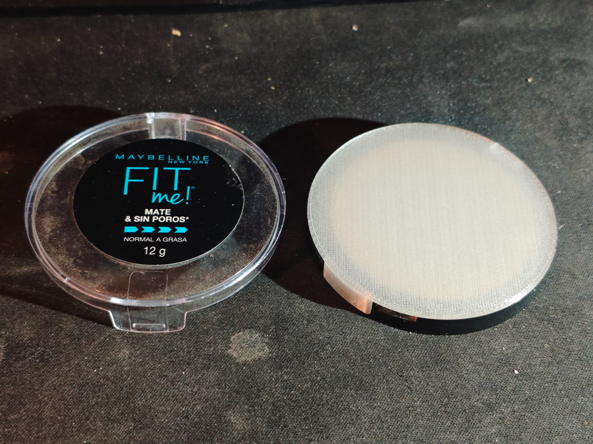 Maybelline - Fit Me Powder Foundation Lid Fix