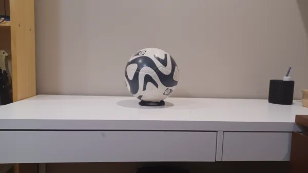 Support discret pour ballon de sport