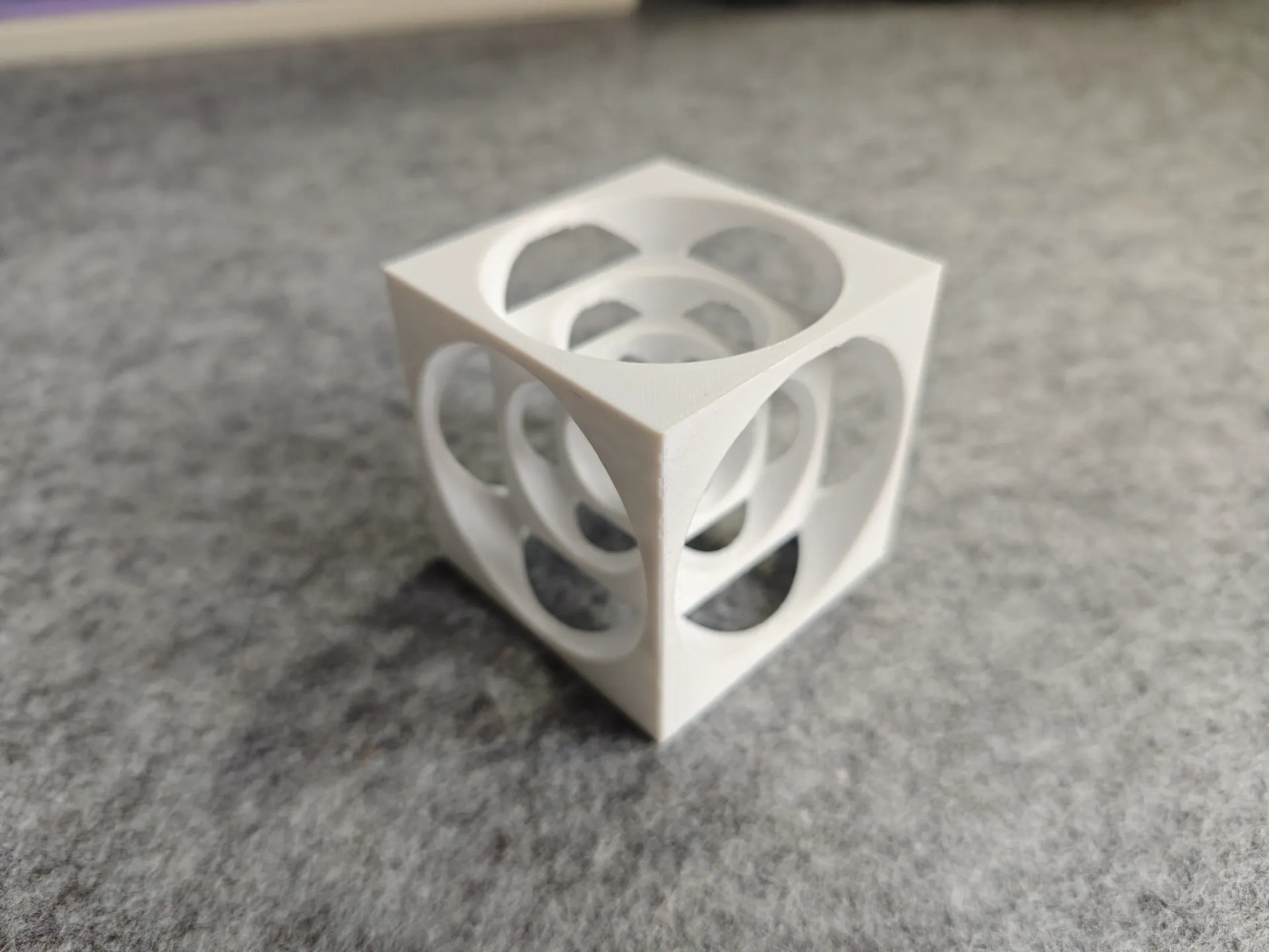 Miniatura 1 do modelo 3D 无限魔方摆件