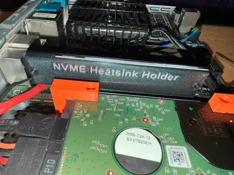 Heatsink Holder for Low Profile PCIe-M.2 Adapter