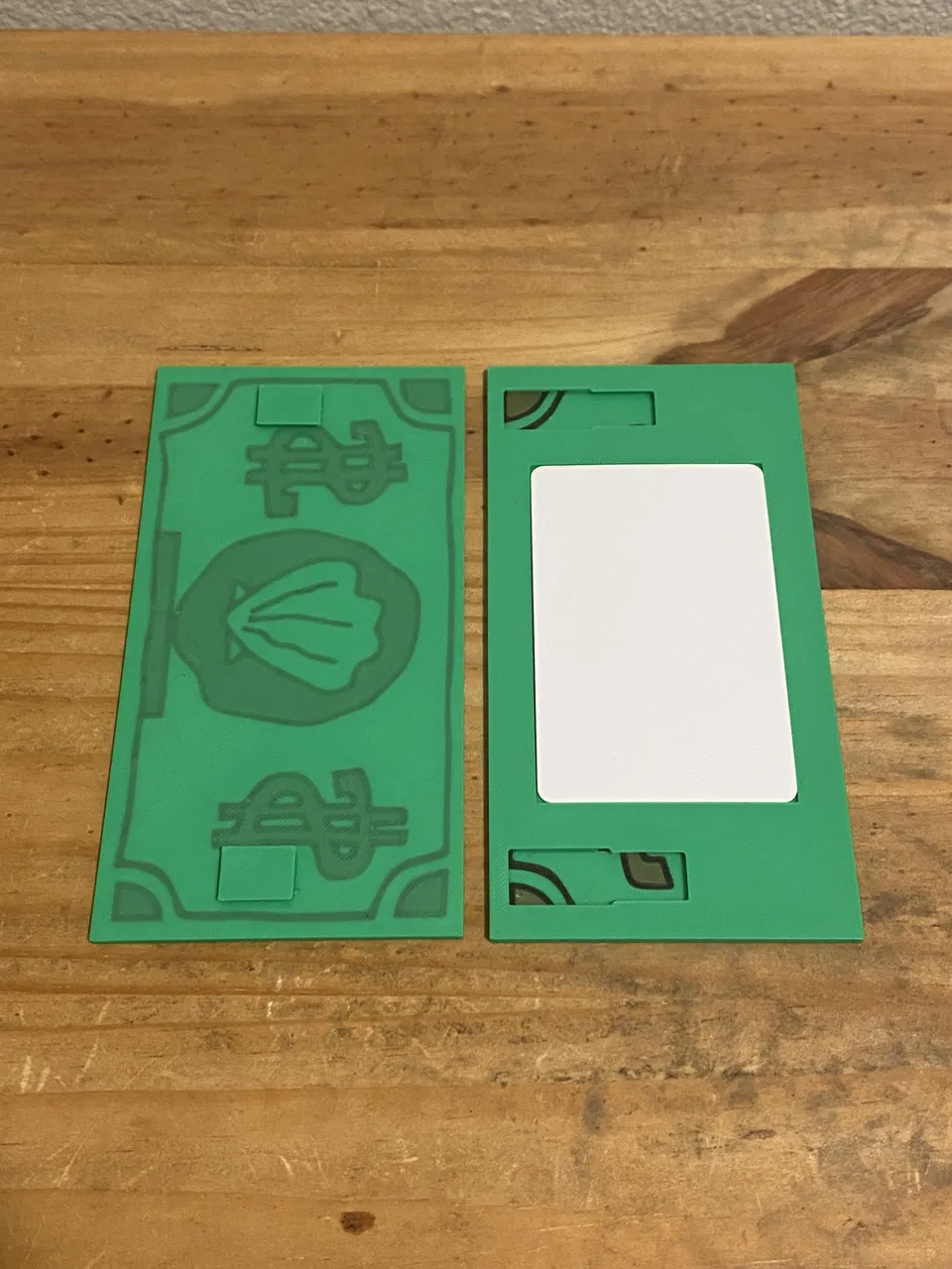 SpongeBob Tap to Pay Shell Dollar view 3