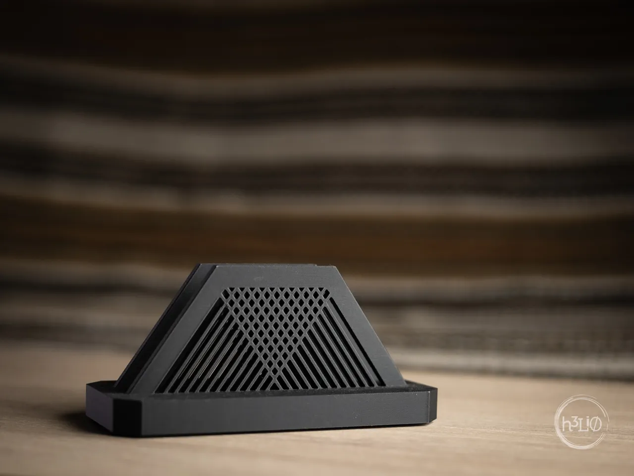 vert · laptop stand view 4