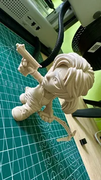 Lara Croft façon cartoon — figurine — photo 2