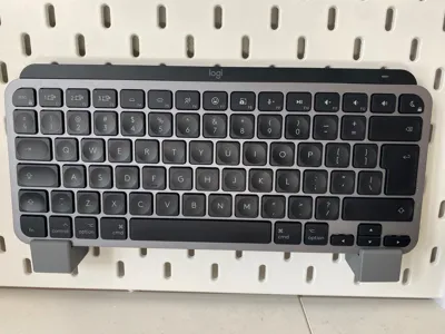 Logitech MX Keys and MX Keys Mini Skadis holder