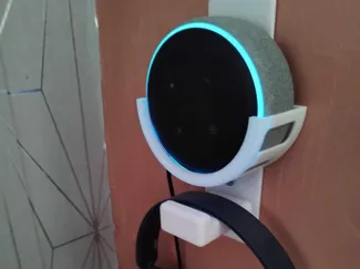 echo dot gen 3 wall mount with headphone holder