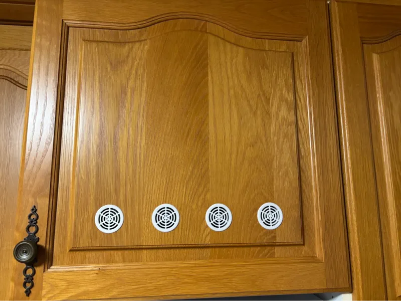 cabinet soffit vent
