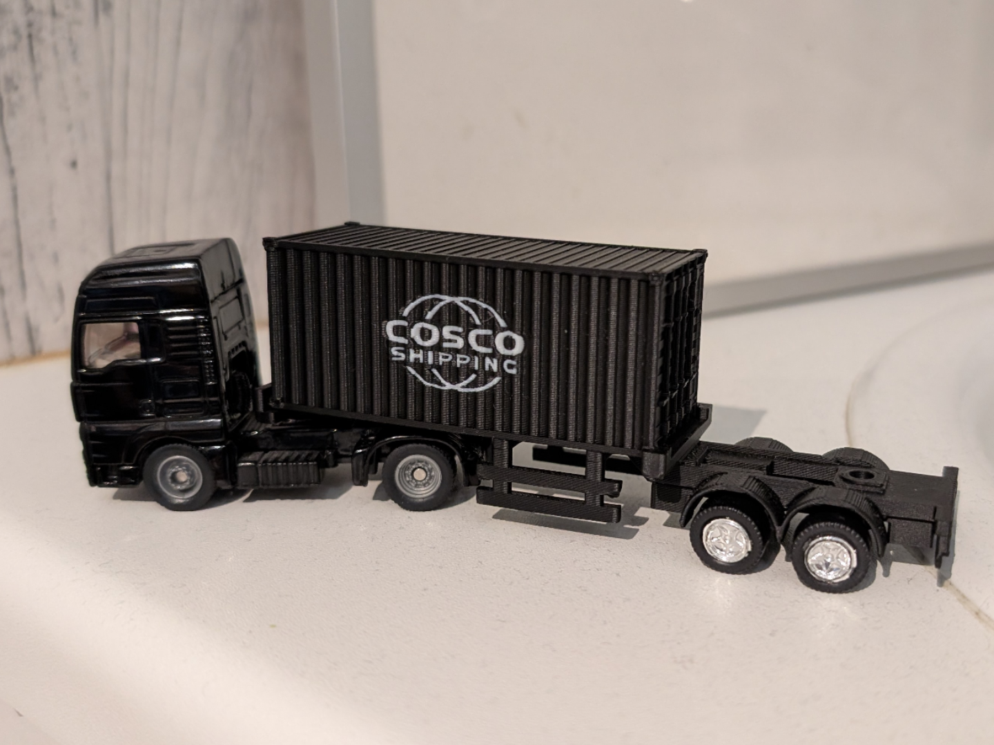 HO / 1:87 scale 20ft container trailer