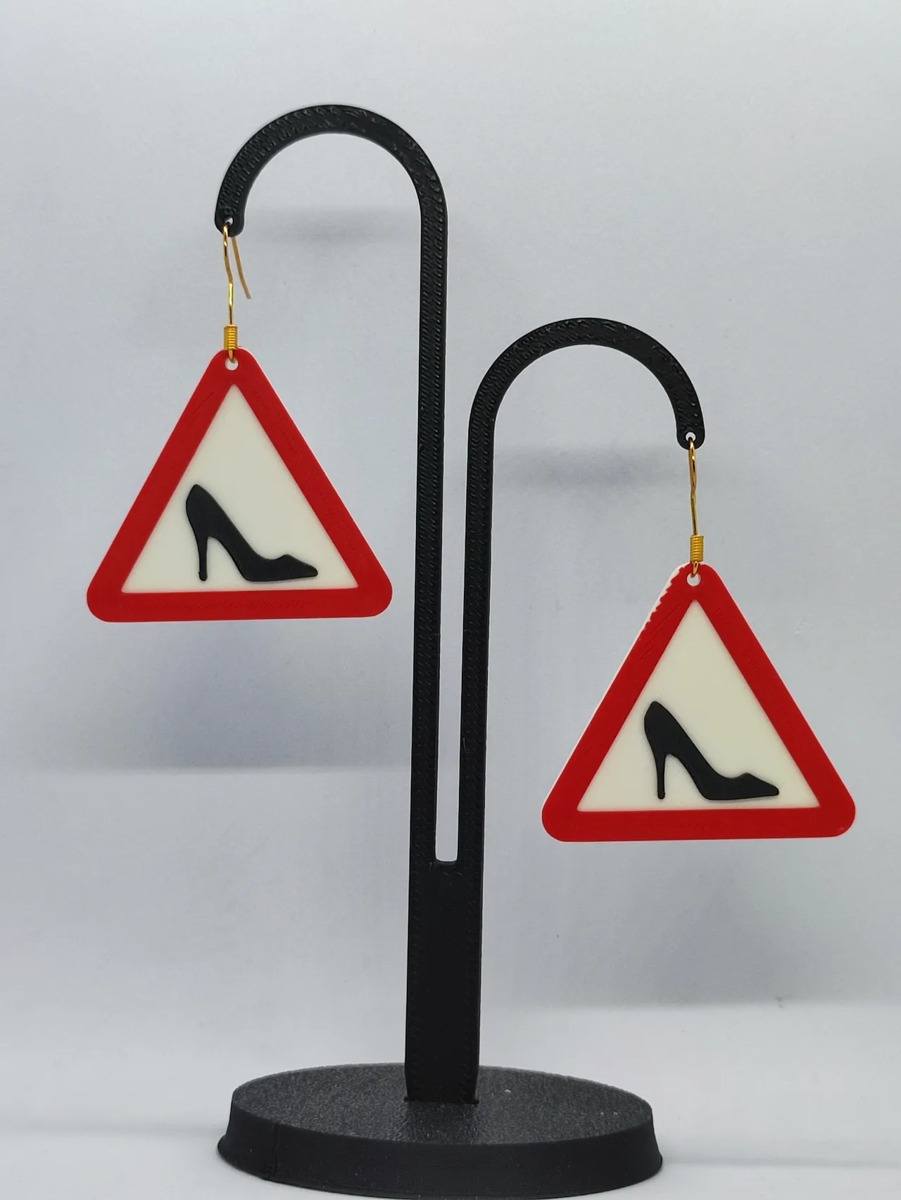 Aretes Alerta Fashionista view 3