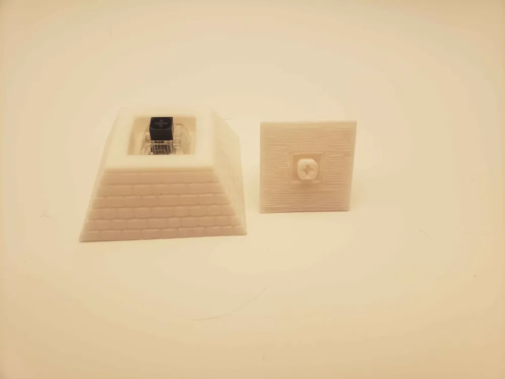 Pyramid Clock Clicker Pyramid Clicker - Free 3D Print Model - MakerWorld