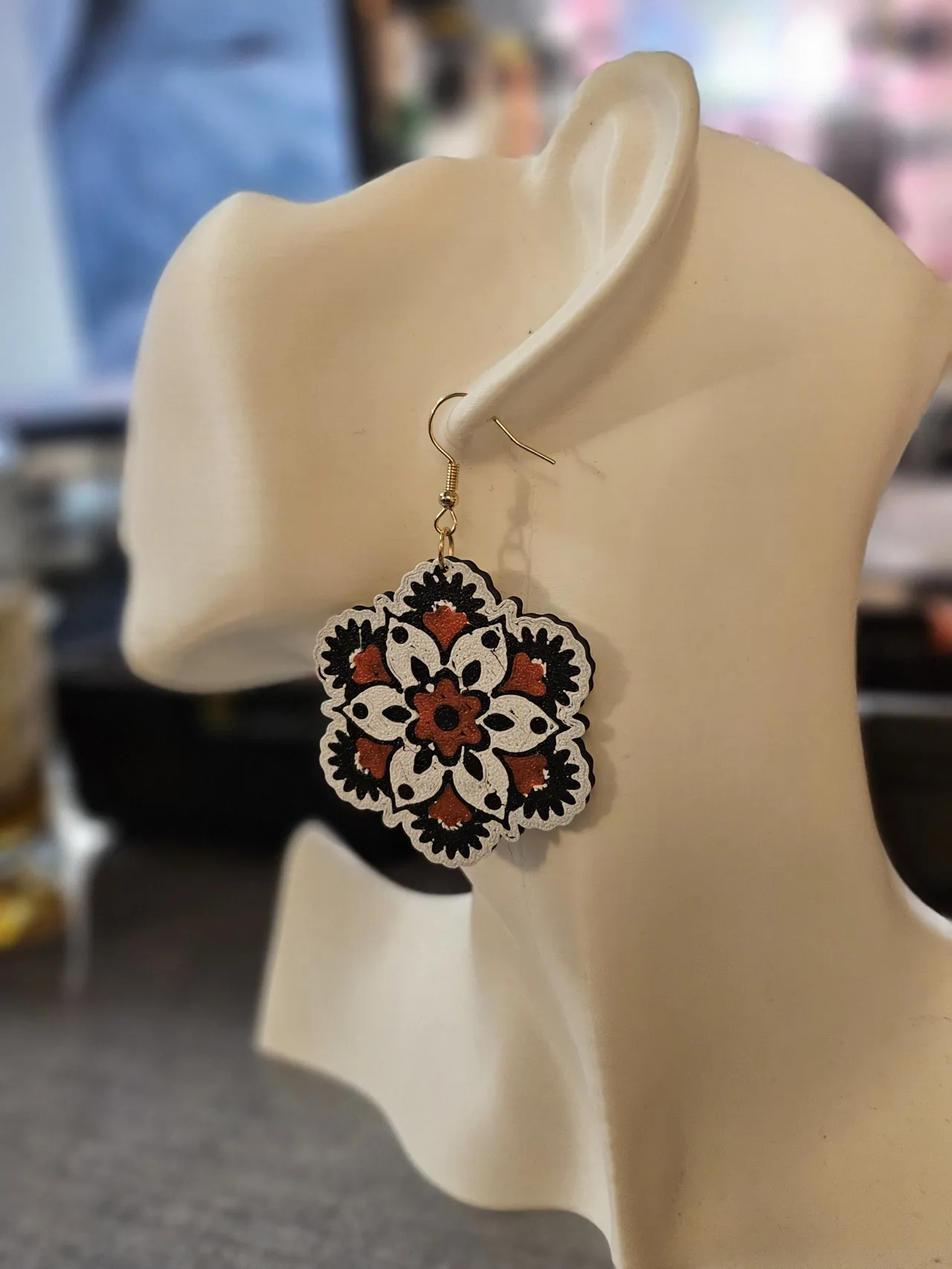 boucle d oreille rosace fleur view 2