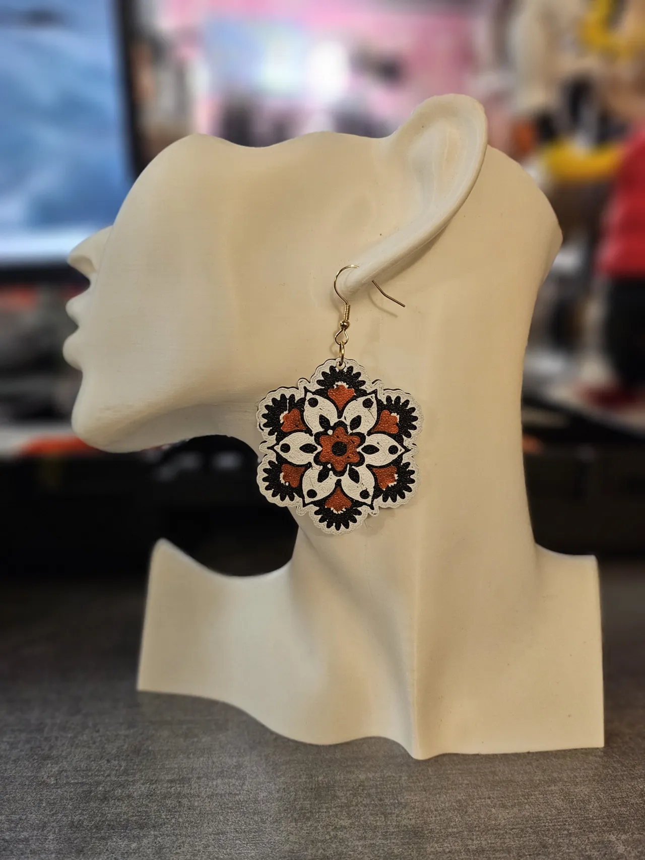 boucle d oreille rosace fleur view 3
