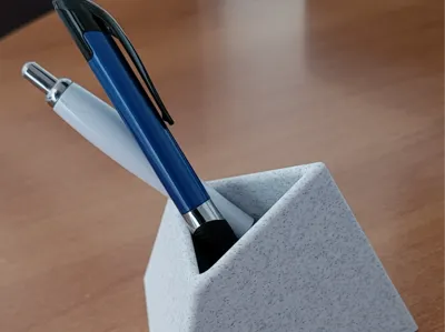 Modern design desk pen holder