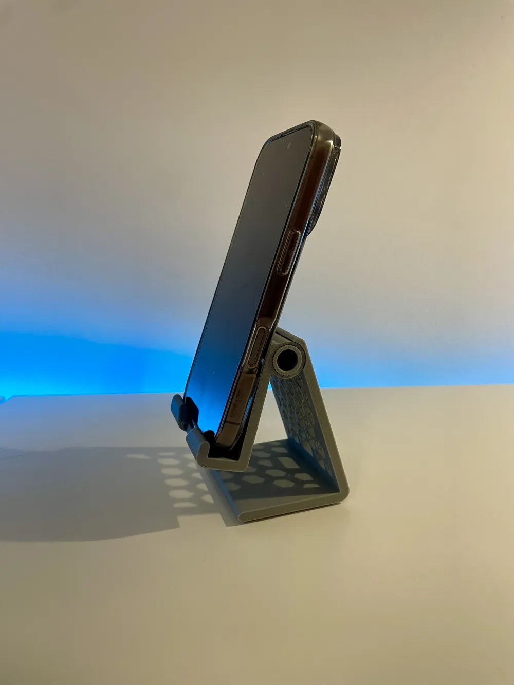 phone stand with adjustable angle - Free 3D Print Model - MakerWorld