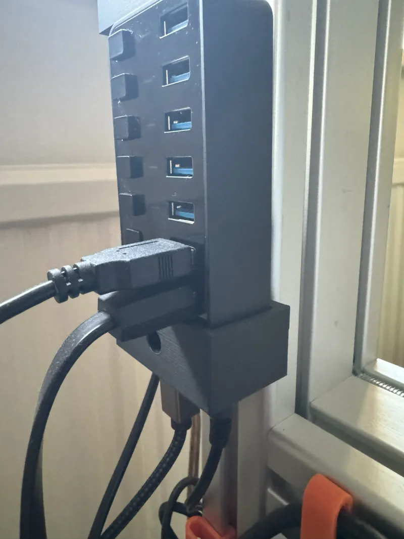 Sabrent powered USB hub mount for 8020 Sim Rig