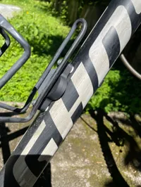 Support AirTag pour porte-bidon de vélo — photo 3