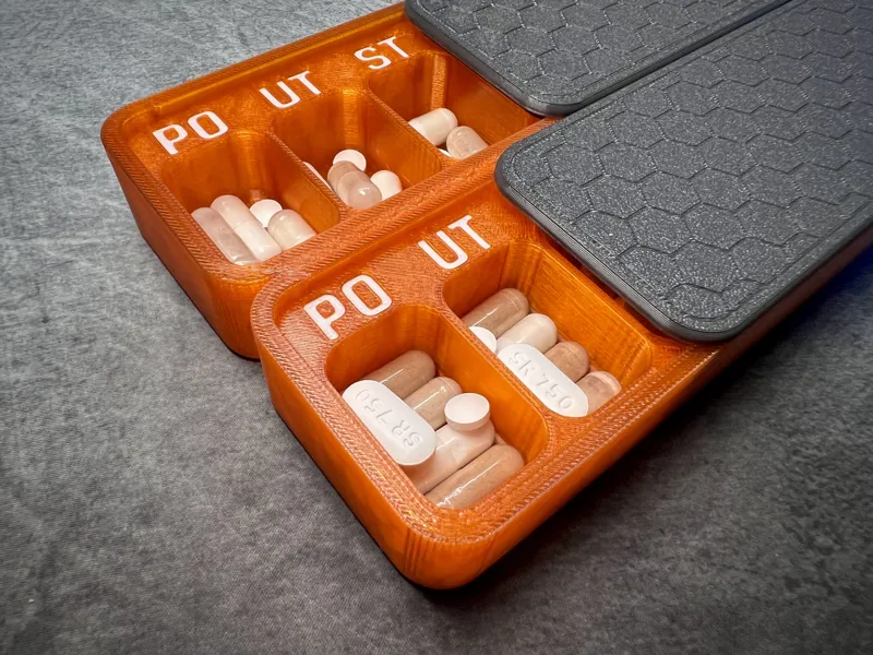 Weekly Pill Organizer, CZ labels, Day/Night rows
