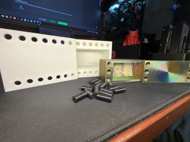 Annoying Christmas gift box 
