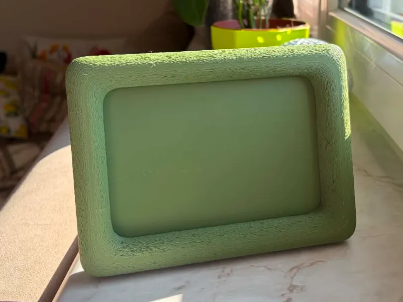 Marco decorativo: Modern photo frame. Referencia del modelo original.