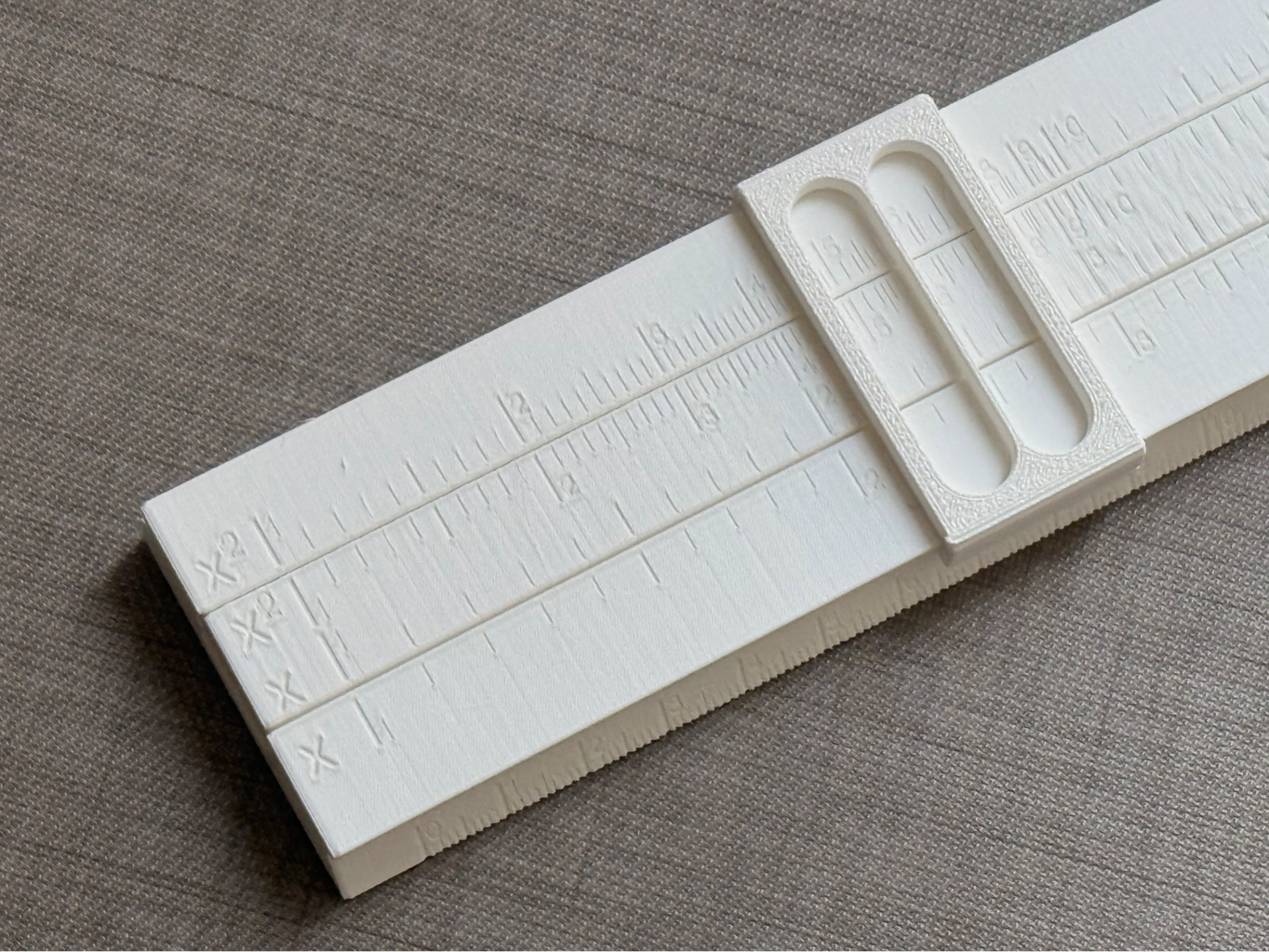 Slide Rule (Logarithmic Ruler)